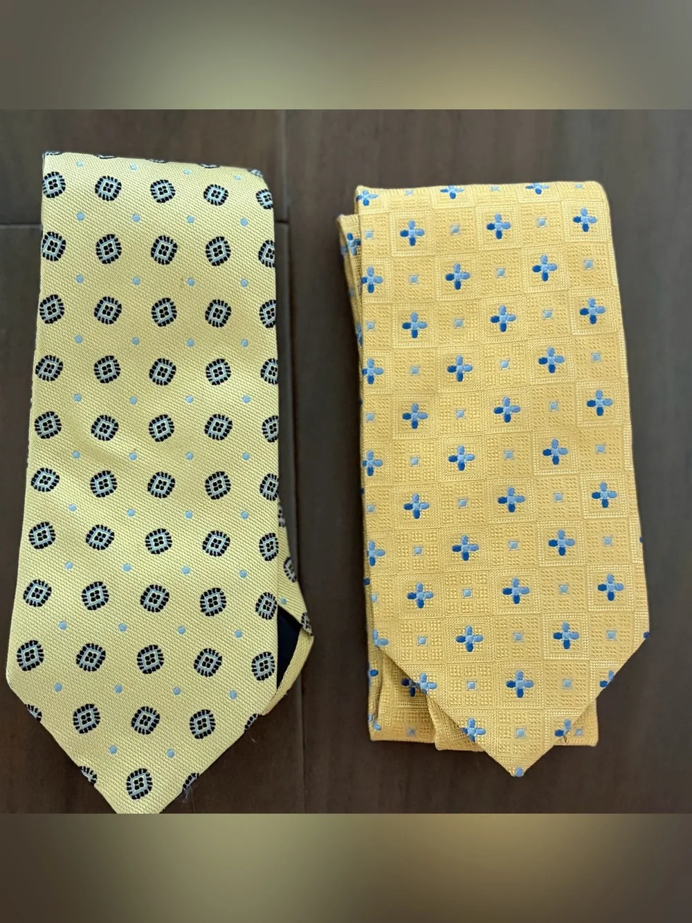 Lot Brooks Brothers & Royal Label Collection Yellow Floral Geometric Silk Ties